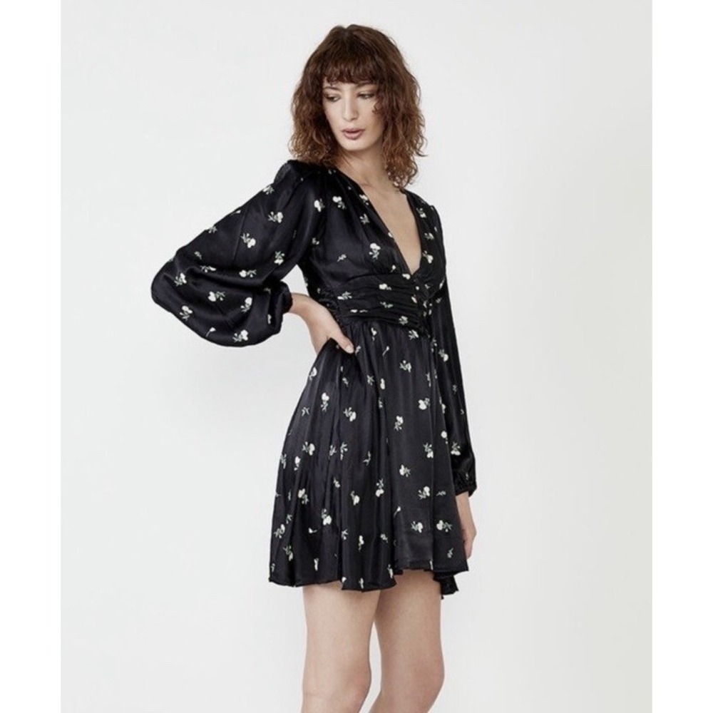 Bardot Celia Floral Midi Dress Sz M US 6 Satin V-Neck Button Detail NEW Black